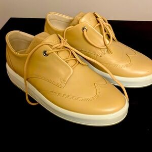 Ecco wingtip sneakers size 6 brand new